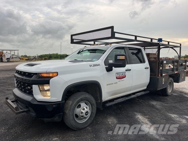Chevrolet 3500 Flatbed/Dropside trucks