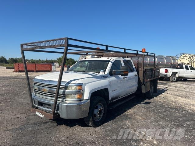 Chevrolet 3500 Flatbed/Dropside trucks