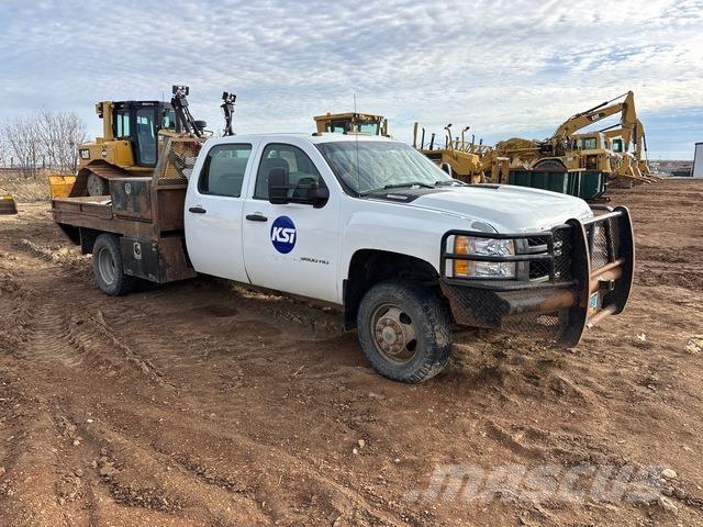 Chevrolet 3500 Flatbed/Dropside trucks