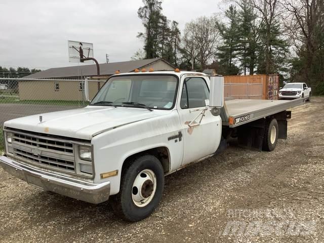 Chevrolet R30 Recovery vehicles