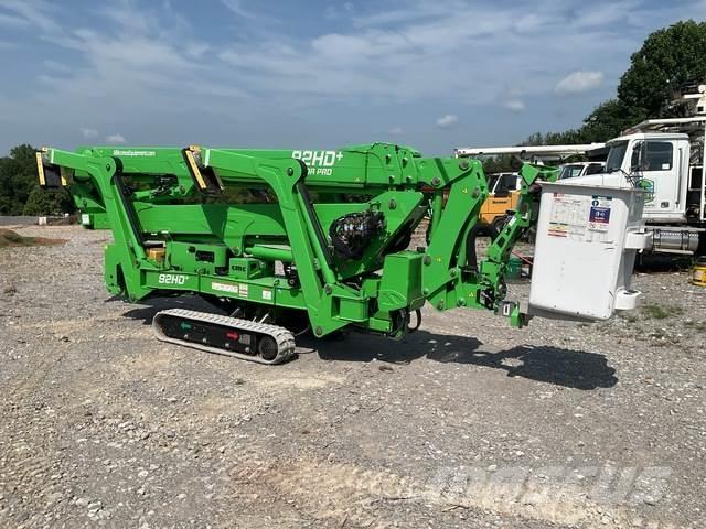 CMC S28 Articulated boom lifts