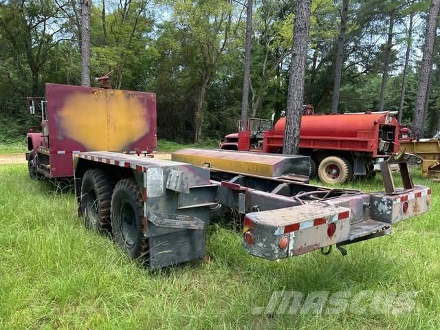 Dodge D80 Cabins and interior