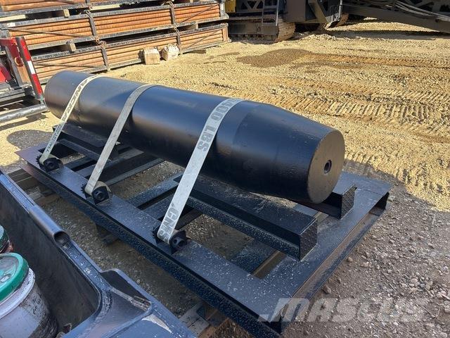  Earthtool Hydraulic pile hammers