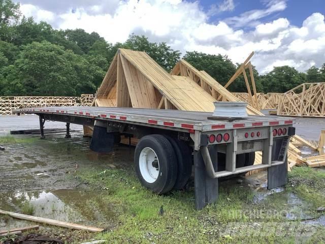 East Mfg  Flatbed/Dropside trailers