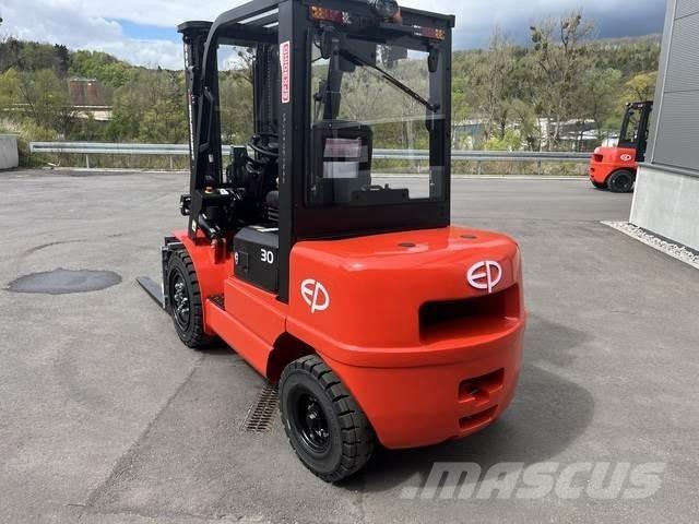EP EFXZ301 Electric forklift trucks