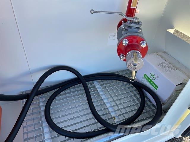  EXEQ PS11 Fuel and additive tanks