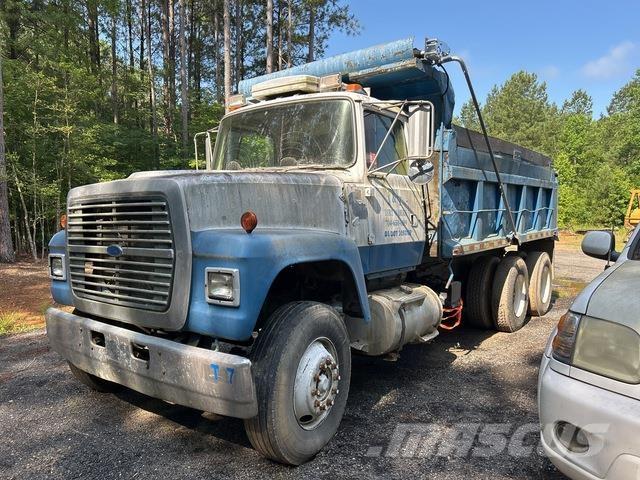 Ford 8000 Tipper trucks