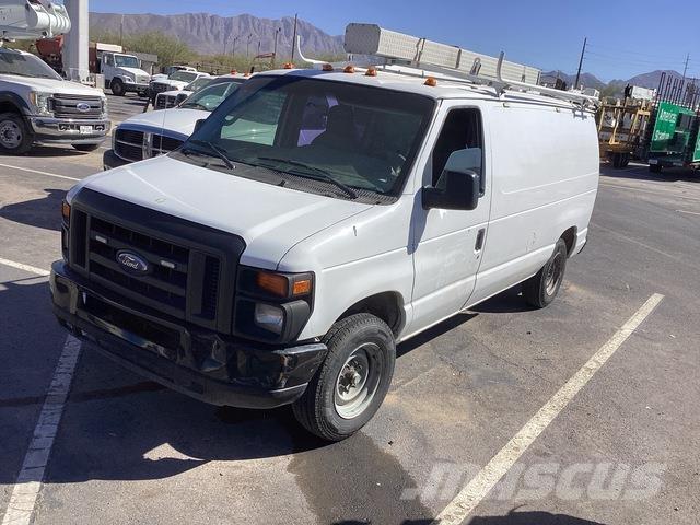 Ford E-150 Panel vans