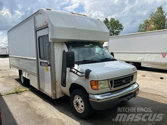 Ford E-350 Panel vans