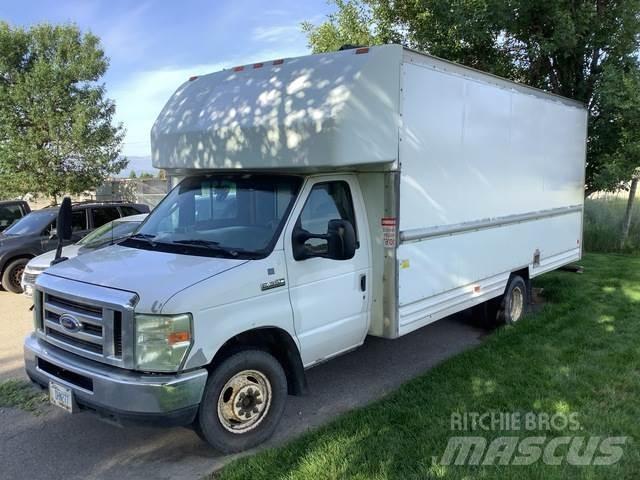Ford E-350 Box body