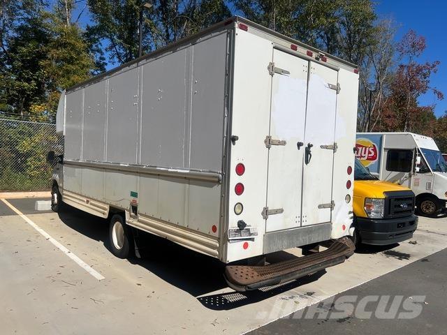 Ford E-350 Panel vans