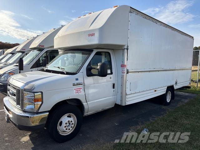 Ford E-350 Box body