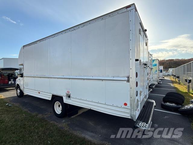 Ford E-350 Box body
