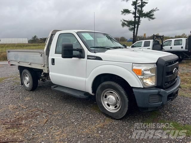 Ford F-250 Flatbed/Dropside trucks