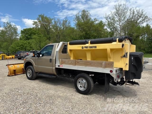Ford F-250 Flatbed/Dropside trucks