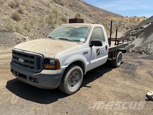 Ford F-250 Flatbed/Dropside trucks