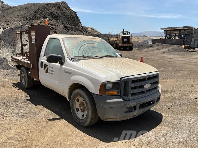 Ford F-250 Flatbed/Dropside trucks