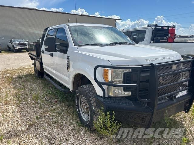 Ford F-250 Flatbed/Dropside trucks