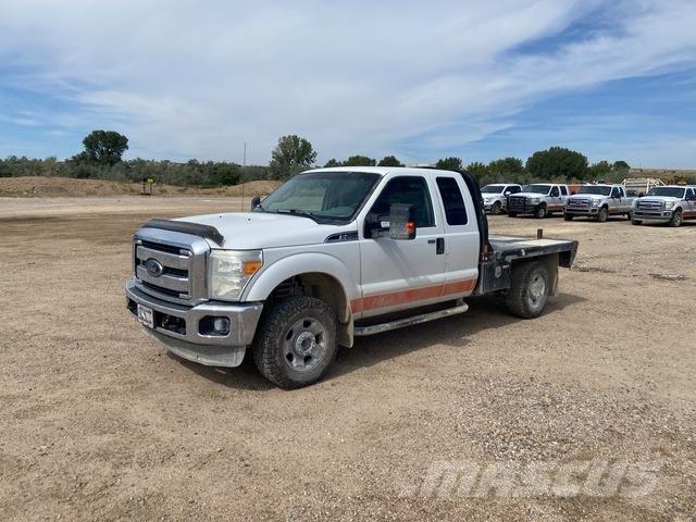 Ford F-250 Flatbed/Dropside trucks