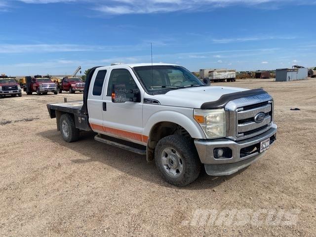 Ford F-250 Flatbed/Dropside trucks
