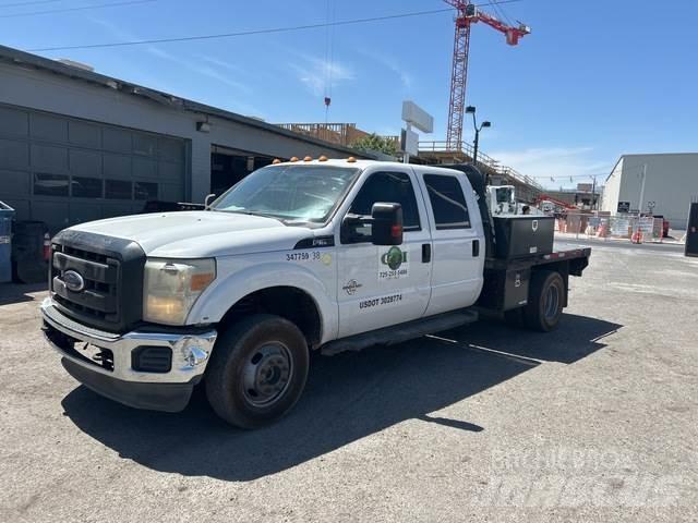 Ford F-350 Flatbed/Dropside trucks