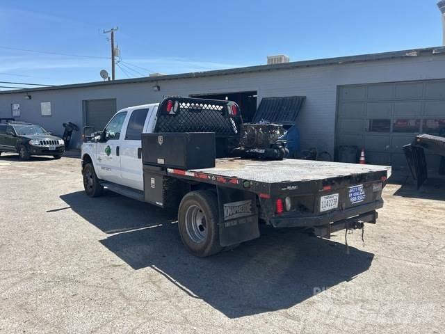 Ford F-350 Flatbed/Dropside trucks