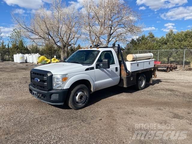 Ford F-350 Flatbed/Dropside trucks