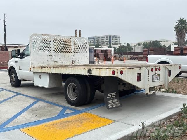 Ford F-350 Flatbed/Dropside trucks