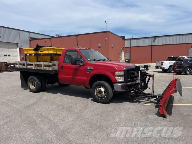 Ford F-350 Flatbed/Dropside trucks