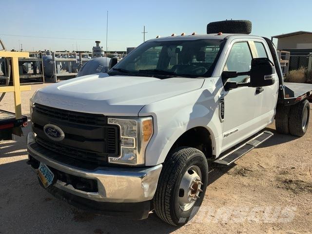 Ford F-350 Flatbed/Dropside trucks
