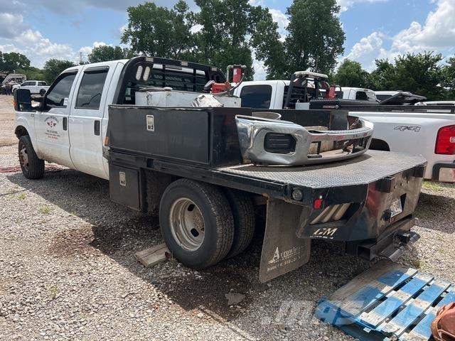 Ford F-350 Flatbed/Dropside trucks
