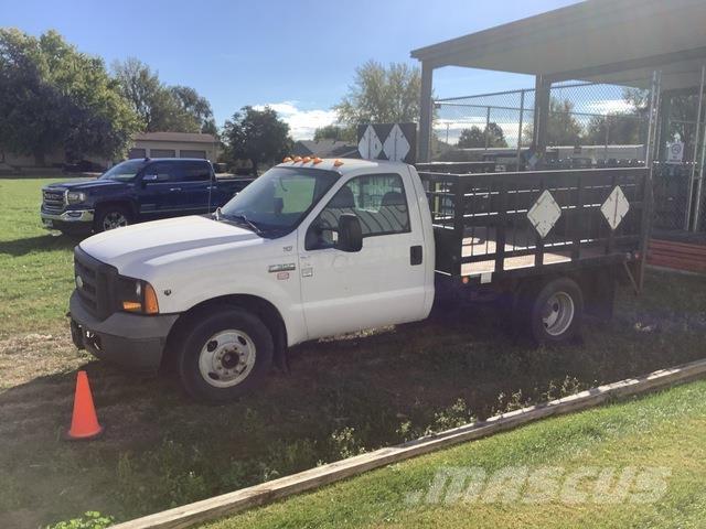 Ford F-350 Flatbed/Dropside trucks
