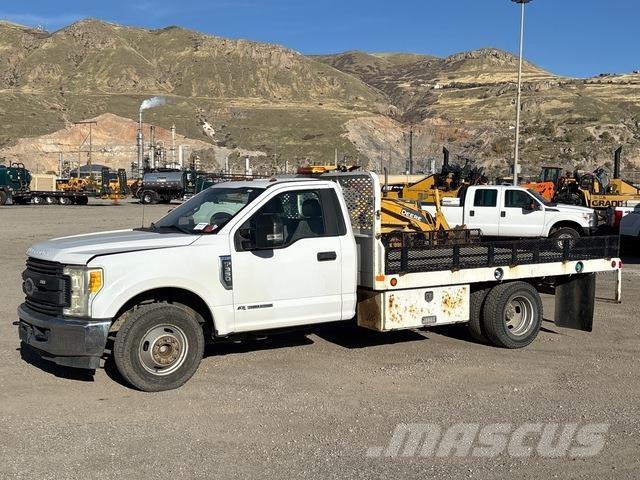 Ford F-350 Flatbed/Dropside trucks