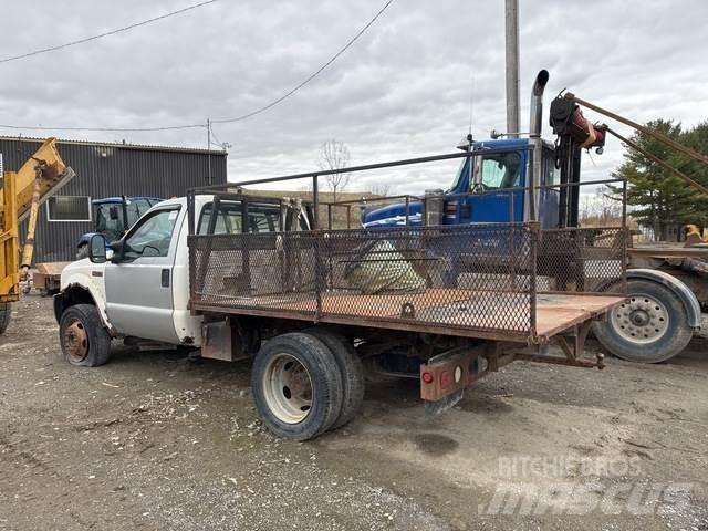 Ford F-450 Flatbed/Dropside trucks