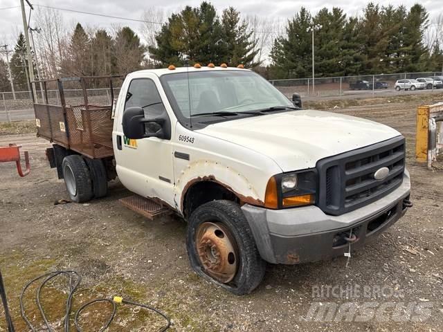 Ford F-450 Flatbed/Dropside trucks