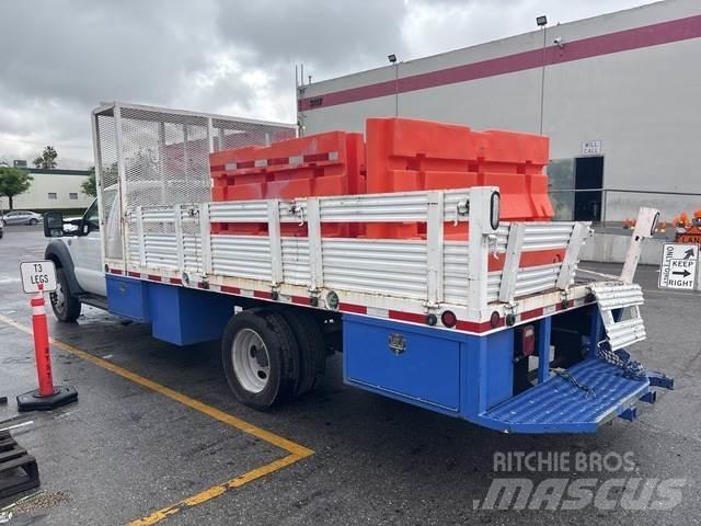 Ford F-450 Flatbed/Dropside trucks