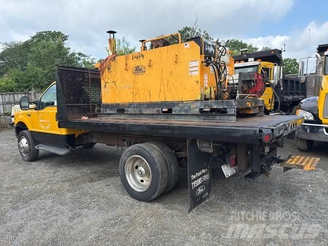 Ford F-450 Flatbed/Dropside trucks
