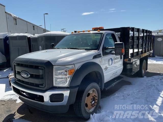 Ford F-550 Flatbed/Dropside trucks