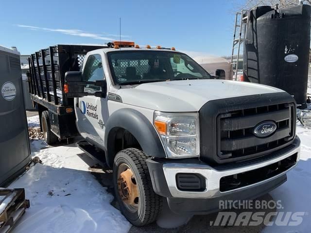 Ford F-550 Flatbed/Dropside trucks