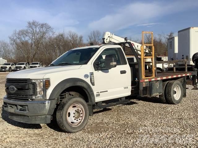 Ford F-550 Flatbed/Dropside trucks