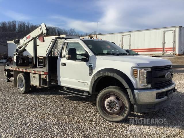 Ford F-550 Flatbed/Dropside trucks
