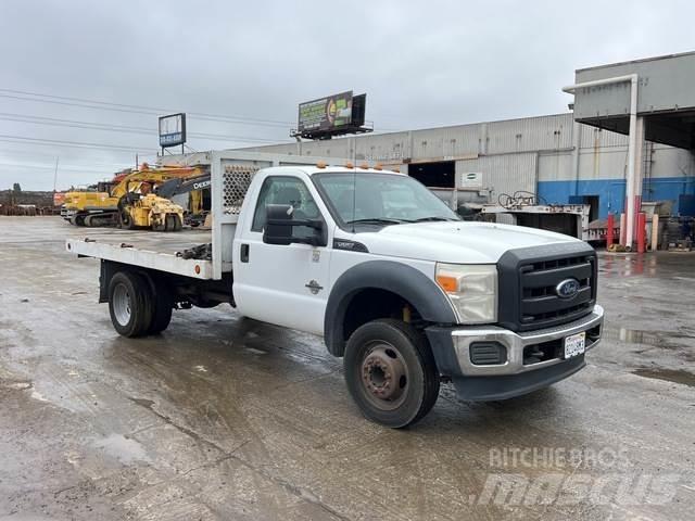 Ford F-550 Flatbed/Dropside trucks