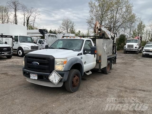 Ford F-550 Flatbed/Dropside trucks