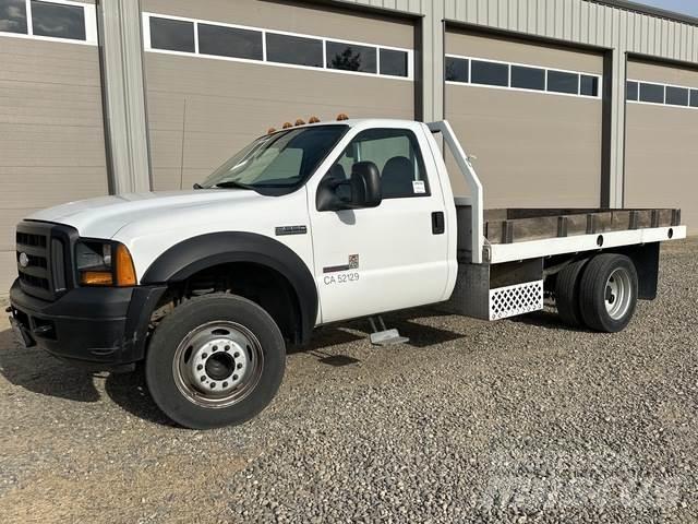 Ford F-550 Flatbed/Dropside trucks