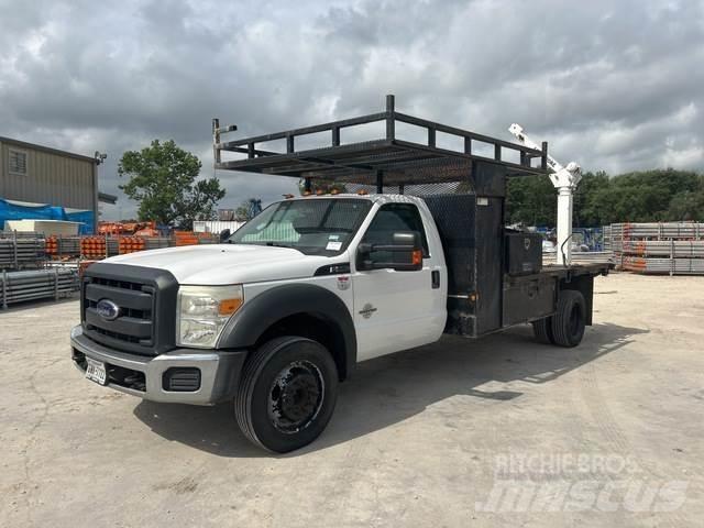 Ford F-550 Flatbed/Dropside trucks