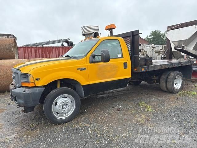 Ford F-550 Flatbed/Dropside trucks