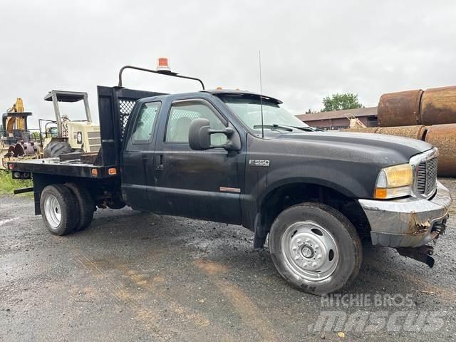 Ford F-550 Flatbed/Dropside trucks