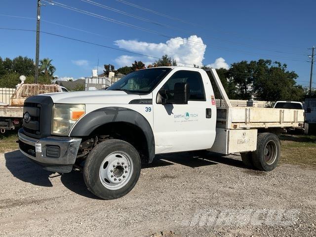Ford F-550 Flatbed/Dropside trucks