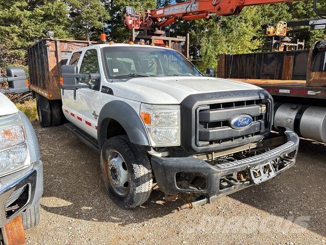 Ford F-550 Flatbed/Dropside trucks