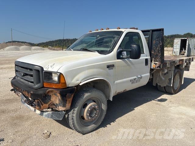 Ford F-550 Flatbed/Dropside trucks